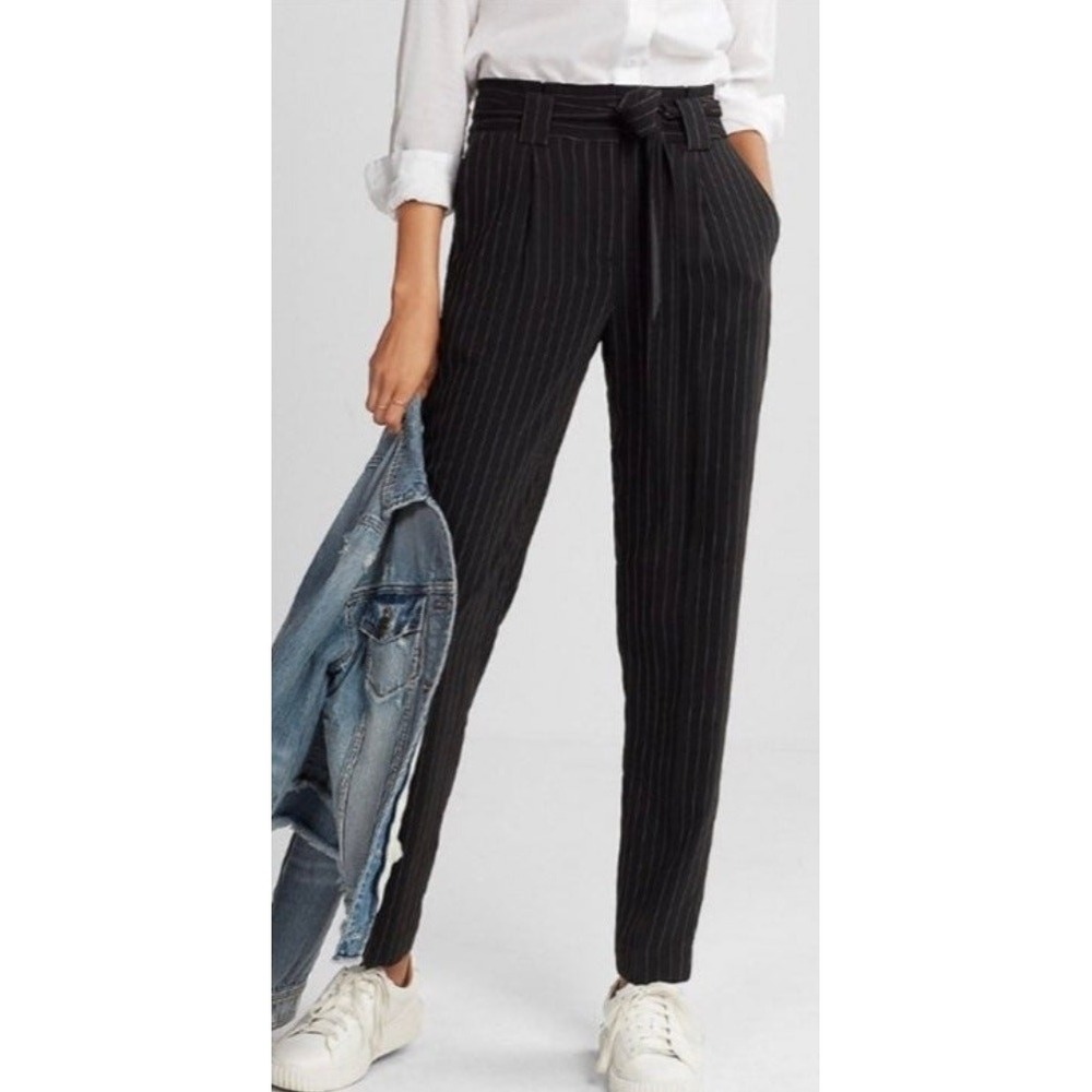 Express Ankle High Rise Paperbag Belted Trouser Pants Size 10R Black Pinstripe